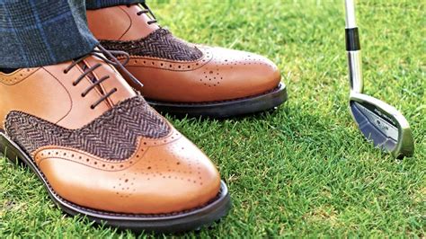 When it comes to golf shoes, the range of options available for female golfers is as great as it's are you a woman golfer considering buying a new pair? ᐅ Best Golf Shoes || Reviews → Compare NOW!