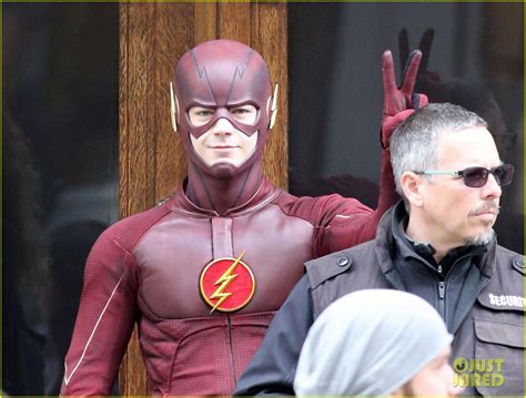 Grant Gustin Gives Out Bunny Ears On The Flash Set Photo 3333043