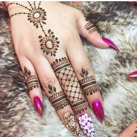 How To Draw Mehndi Designs On Paper Step By Step