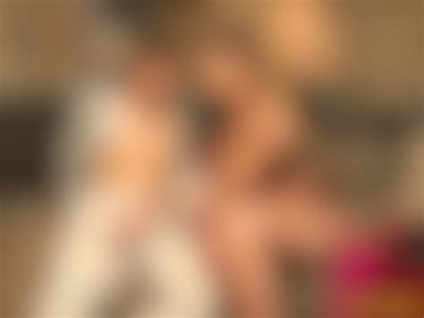 Jija Fucks Saali And Wife Together In Hot Indian Threesome Vidéos