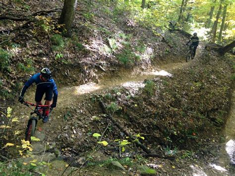 Mountain Biking Brown County Indiana Fast Flowy Descents And