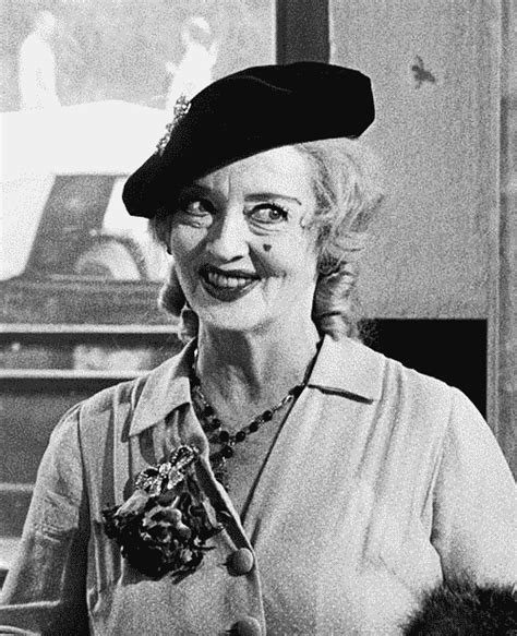 Lady Hollywood — Bette Davis As Baby Jane Hudson Old Hollywood Movies