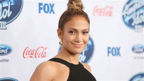 American Idol Jennifer Lopez Appeared To Mime On Show Mirror Online