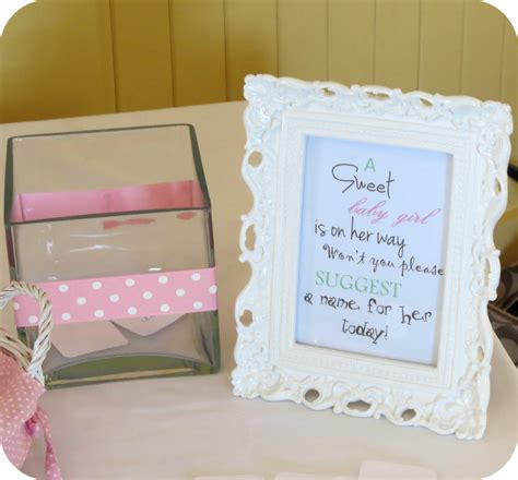 Distribute note cards and pens to the guests, and remind them of the pregnant. Sweet Beginnings Baby Shower
