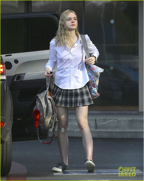 Dakota Fanning Fibbed About Knowing How To Play Badminton During An