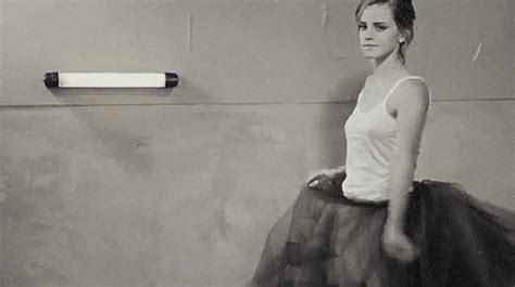 Emma Watson Photoshoot S Find And Share On Giphy