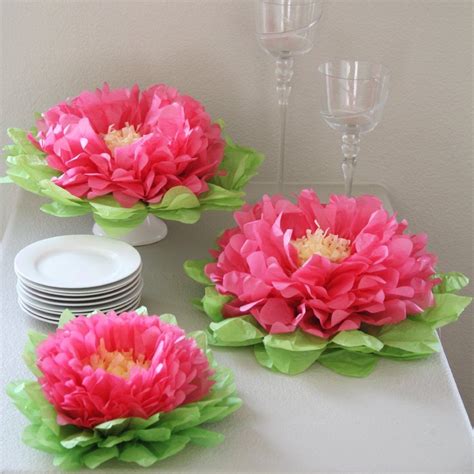 30 Decorating With Paper Flowers