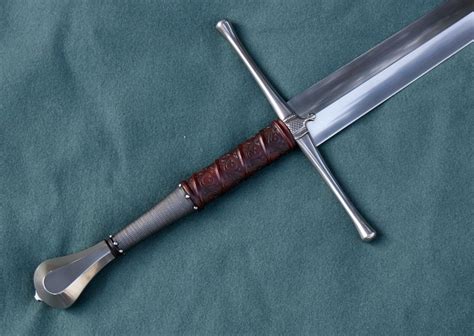 Pin By Rj M On Swords Swords Medieval Sword Design Albion Swords