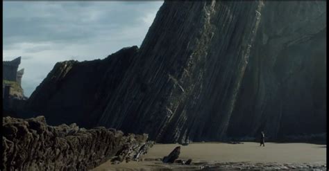 Game Of Thrones The Real Life Geology Behind The Dragonstone Throne