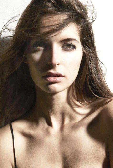 Elisabeth Giolito S Portfolio Model Agency Model Black And White