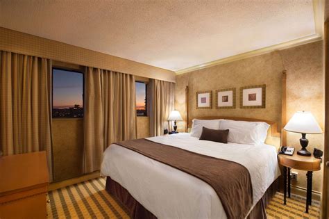 Now $130 (was $̶2̶1̶6̶) on tripadvisor: Sunset Inn & Suites Vancouver, BC - See Discounts