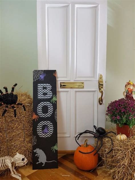 Craft A Wickedly Easy Halloween Porch Sign Using Stencils Hometalk