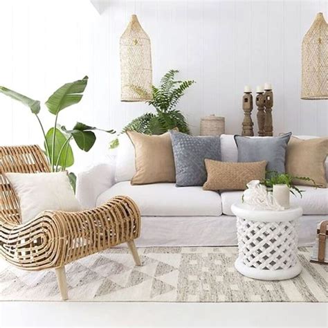 Simple And Budget Friendly How To Decorate Living Room With Simple