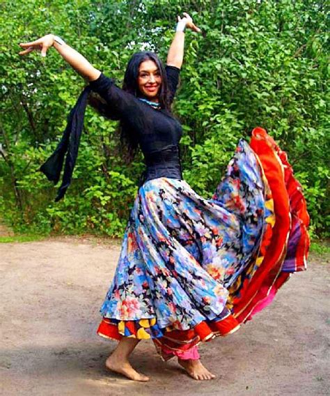 Gypsy Woman Dance Gypsy Style Gypsy Woman Women