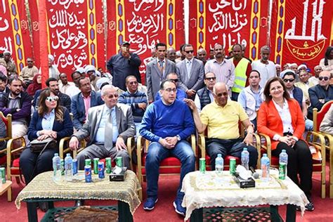 إحصل على الإتجاهات للفرع المرغوب. رئيسا مجلسى النواب والوزراء يضعان حجر الاساس لمحور "دراو" على النيل بأسوان المشروع تنفذه ...