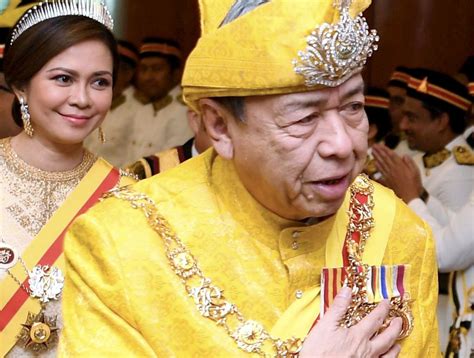 Selangor is a constitutional monarchy and the current sultan of selangor is: Sultan Selangor / Selangor Sultan Ordered Report Over ...