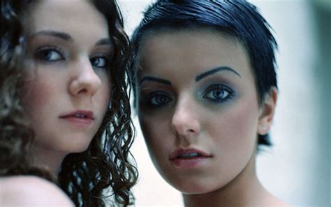 fake lesbian duo t a t u to play opening of sochi games video towleroad gay news