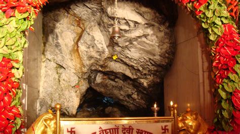 Have faith in her and. Story of Maa Vaishno Devi - वैष्णो देवी की अमर कथा