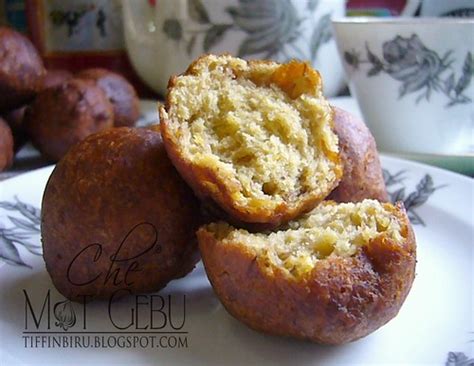 Cokodoq pisang | gebu gebas selalu orang datang rumah, cik ain hidang cekodoq je senang. CEKODOK PISANG GEBU....TEMBAMMNYAAA!!.. - Dapur Tanpa Sempadan