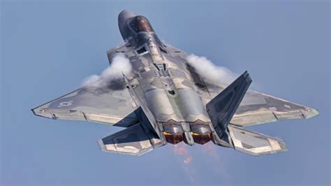 China Freaked Usaf Launched Together 24 F 22 Stealth Fighters In