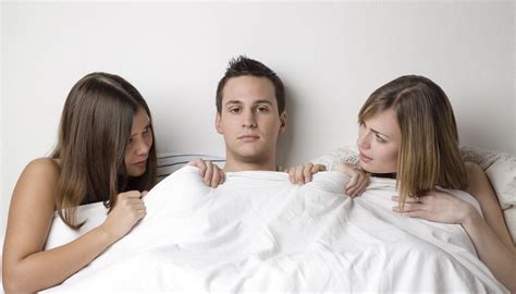 Threesome Menjadi Fantasi Yang Menarik Dengan Segala Perencanaan