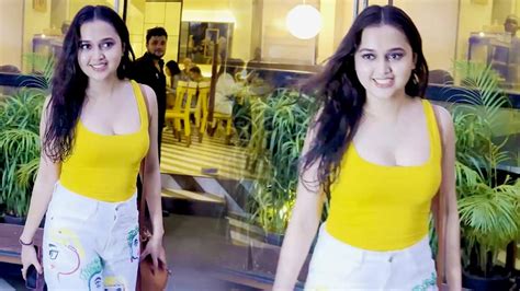 Tejasswi Prakash Spotted In A Super Stylish Look Youtube