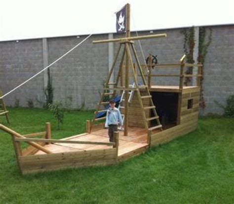 Maybe you would like to learn more about one of these? Piratenschiff im Garten #rabbithouses | Juegos para jardin ...