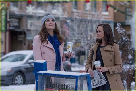 Gilmore Girls Revival Could Be Getting More New Episodes On Netflix