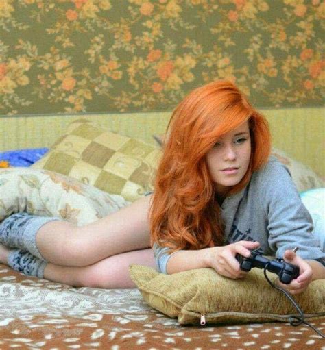 Pin By Jeanie Blackburn Simmons On Redheads Redheads Freckles Redheads Girls With Red Hair