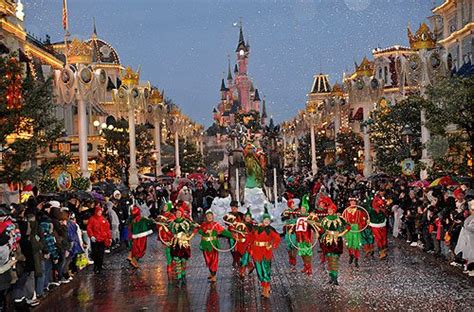 Christmas At Disneyland Paris