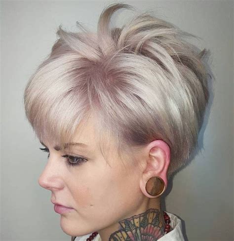 Ash Blonde Spiky Pixie Hairstyle Hair Styles Pixie Hairstyles Short Pixie Haircuts