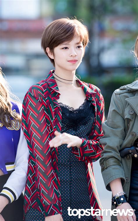 Twice Jungyeons Short Pixie Cut Kpop Korean Hair And Style