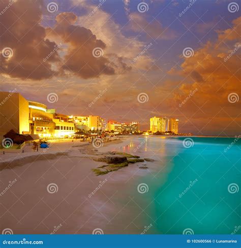 Cancun Forum Beach Sunset In Mexico Royalty-Free Stock Photography