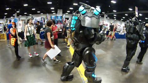 Fallout Cosplay Enclave Soldiers Invade Tampabay Comic Convention