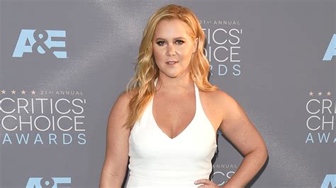 Amy Schumer Calls Out Glamour Mag Over Plus Size Issue The Hollywood