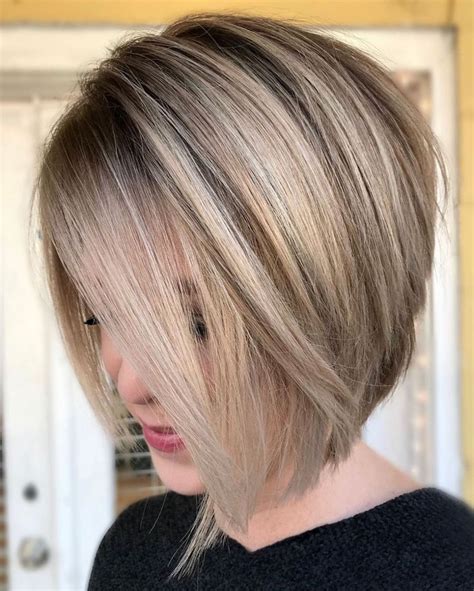 Stacked Bob For Straight Hair In 2020 Chin Length Hair Chin Length