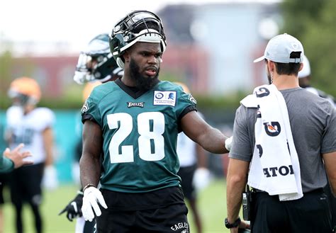You need to know the opportunities players will have. NFL final cuts: Eagles waive RB Wendell Smallwood | Here's ...