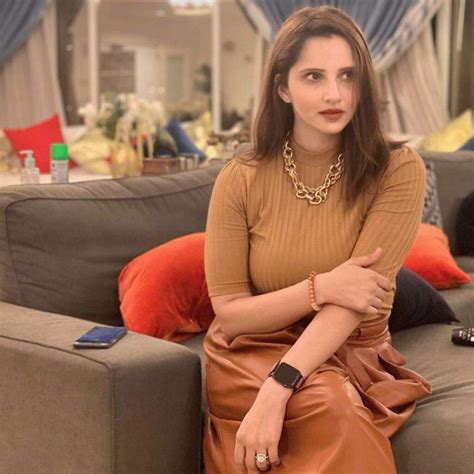 Sania Mirza And Shoaib Maliks Beautiful Pictures With Their Son