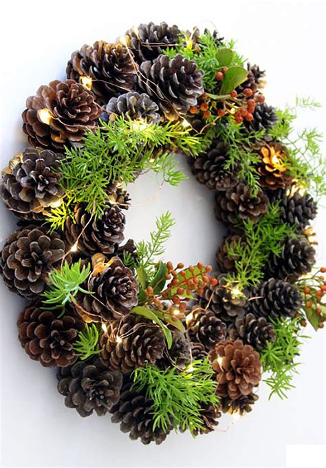 Diy Pine Cone Wreath Countryliving Christmas Wreaths Diy Holiday