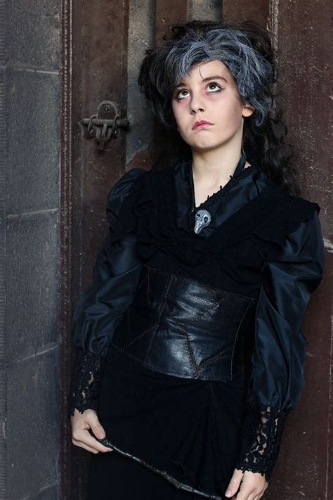 This is the bellatrix lestrange costume that i've made this year. DIY Bellatrix Lestrange Costume - Emma's Bellatrix Cosplay | Bellatrix lestrange costume ...