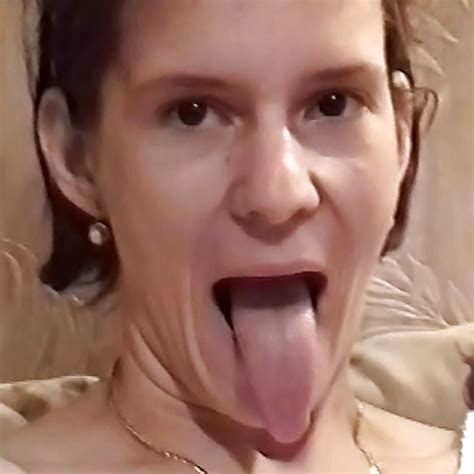 Long Tongue Mature 28 Pics Xhamster