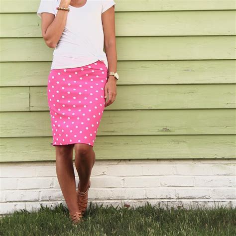 Lularoe Cassie Skirt Outfit Pink Polka Dot Skirt Pink Skirt Outfits Lula Roe Outfits