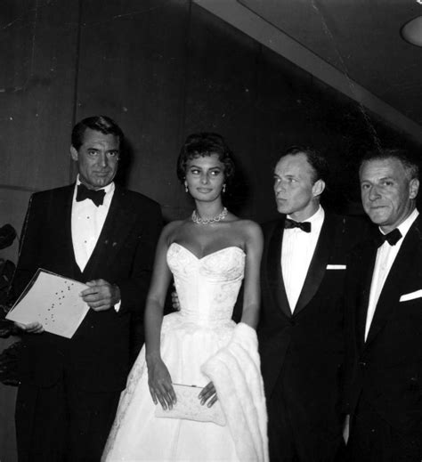 Cary Grant Sophia Loren Frank Sinatra And Stanley Kramer Photo Print X Walmart Com