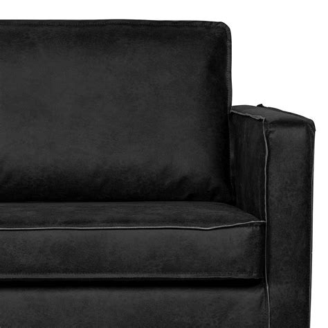 Ross then transfers the growing structure to a mold, and the fibers grow to fill the form of the container. Dreier Sofa in Schwarz Recyclingleder Retrostil
