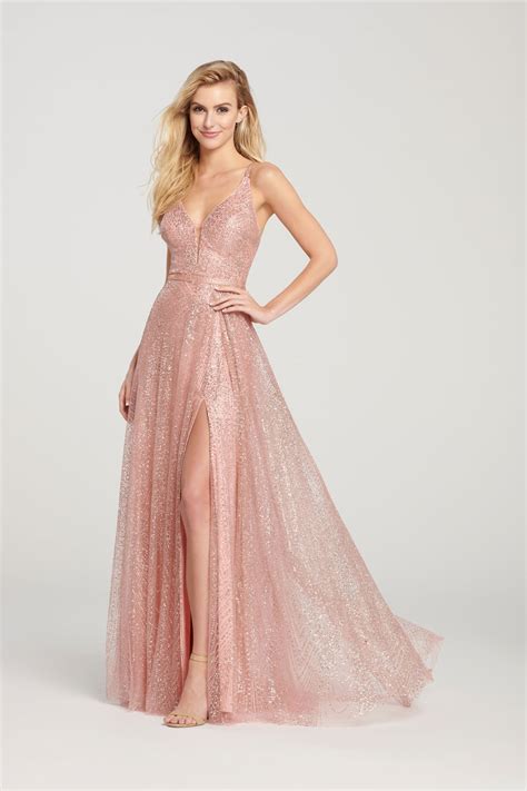If you're looking for gorgeous and affordable bridesmaids dresses for your besties, look no further than this new collection from dessy! Rose Gold Bridesmaid Dresses: Our Top Picks - hitched.co.uk