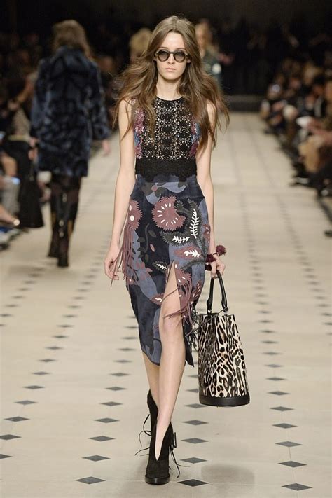 Burberry Prorsum Fall 2015 1970s Fashion Is Back V Style