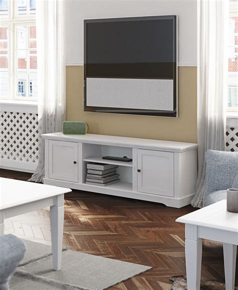 Le style campagne que vous proposé ici est destiné à vous procurer une sensation nature dans un design différencié ainsi qu'un cadre original et. Meuble TV blanc style campagne 160 cm Wendy | Matelpro