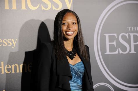 Olympic champion dalilah muhammad broke the 400m hurdles world record on the final day of the us national championships in iowa. USC Track and Field Olympians Featured in Virtual Panel ...
