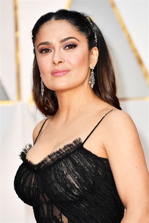 Chupa mas o meu caralho,que e mais belo do mundo. Salma Hayek Spills Her Entire Beauty Routine and ...