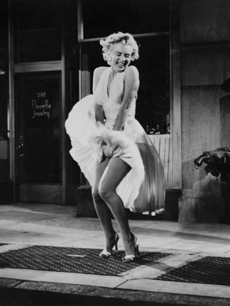 Omg Worthy Reads Week 2 Marilyn Monroe Photos Iconic Photos Iconic